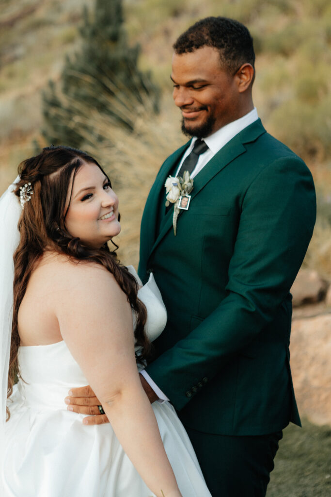 In the heart of Southern Utah, Riley and Nate tied the knot in an elegant and editorial wedding celebration. With all the attention to detail, this classic wedding came to life. This summer wedding was a celebration of love, style, and unforgettable moments that culminated in an epic dance party.
