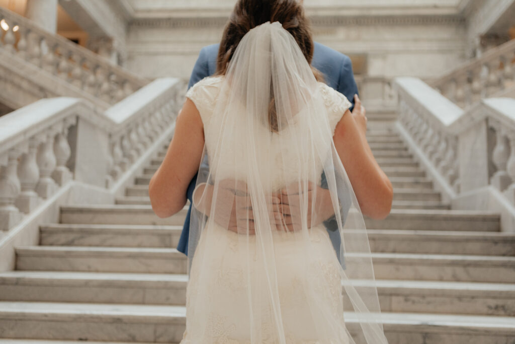 Utah State Capital Photoshoot- Utah State Capital Wedding Photos- Utah wedding photographer 