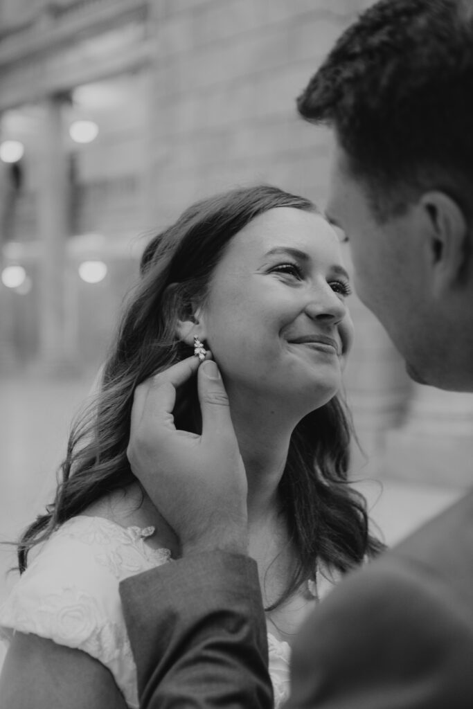 Utah State Capital Photoshoot- Utah State Capital Wedding Photos- Utah wedding photographer 