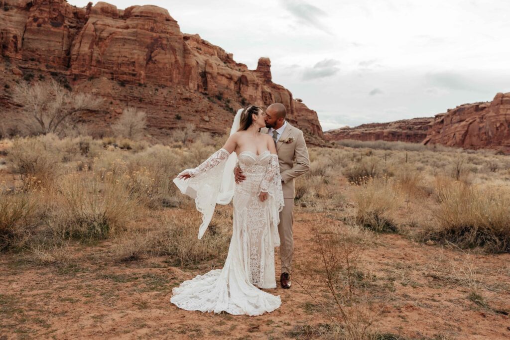 Red Earth Venue Wedding, Red Earth Wedding Photos, Moab Wedding, Moab Wedding photos, Moab Wedding Venues, Arches National Park Elopement
