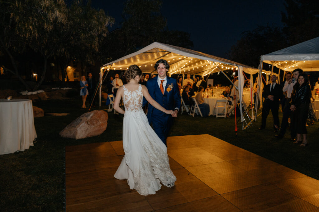 Archway Inn, Moab Utah Wedding. Moab Wedding, Arches National Park Wedding, Arches Elopement, Moab wedding Photographer