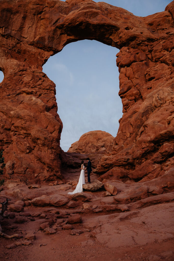 Archway Inn, Moab Utah Wedding. Moab Wedding, Arches National Park Wedding, Arches Elopement, Moab wedding Photographer