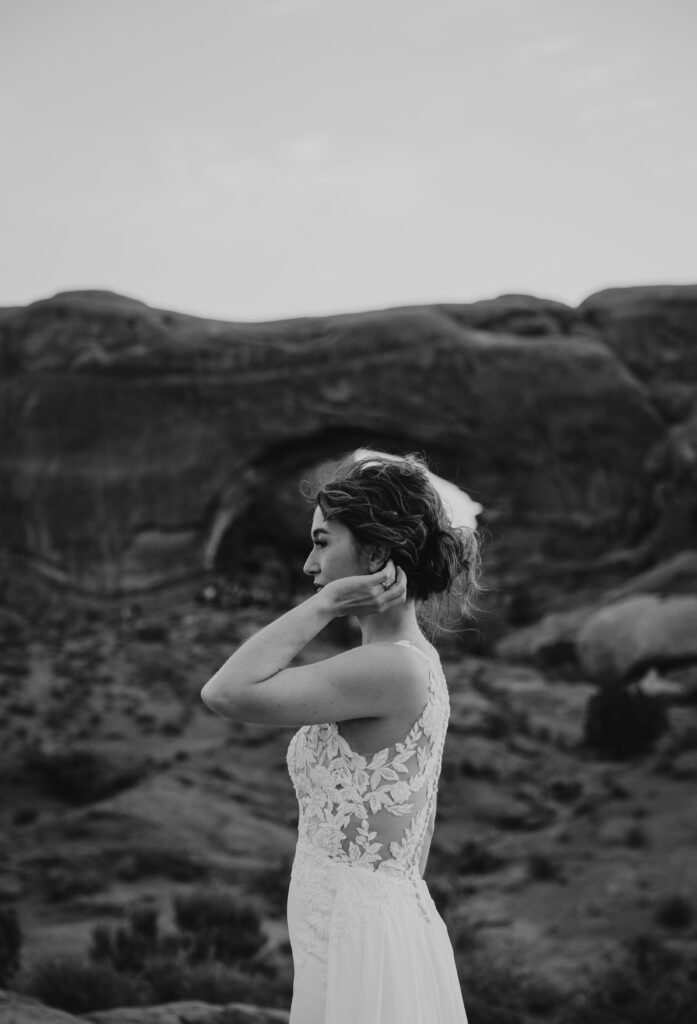 Archway Inn, Moab Utah Wedding. Moab Wedding, Arches National Park Wedding, Arches Elopement, Moab wedding Photographer