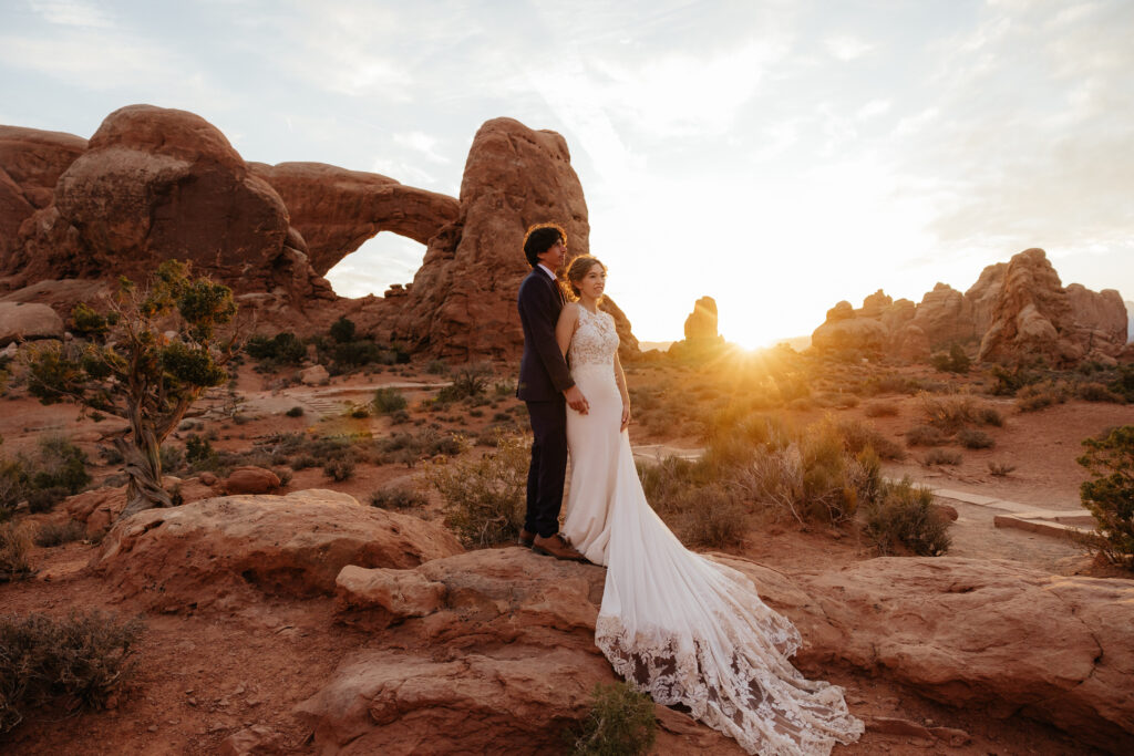 Archway Inn, Moab Utah Wedding. Moab Wedding, Arches National Park Wedding, Arches Elopement, Moab wedding Photographer