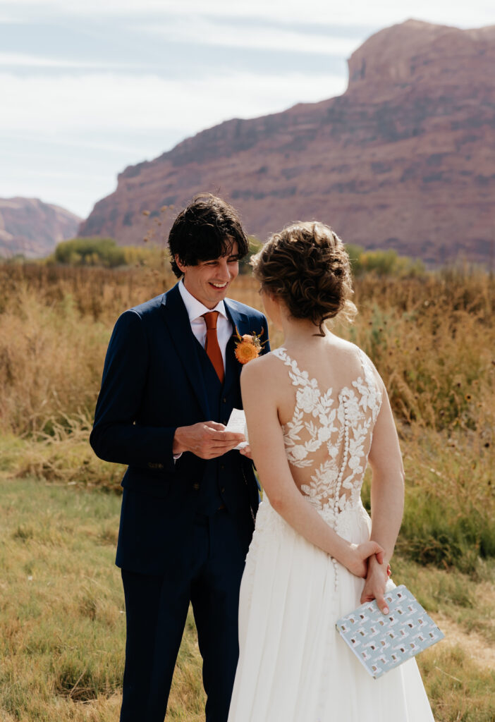 Archway Inn, Moab Utah Wedding. Moab Wedding, Arches National Park Wedding, Arches Elopement, Moab wedding Photographer