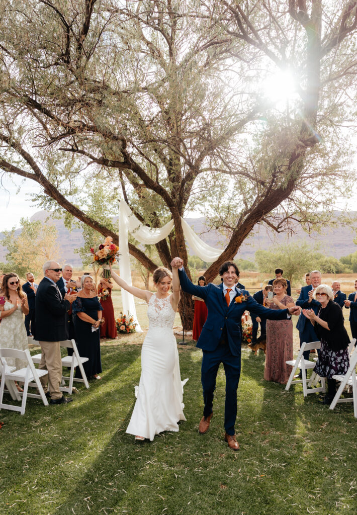 Archway Inn, Moab Utah Wedding. Moab Wedding, Arches National Park Wedding, Arches Elopement, Moab wedding Photographer