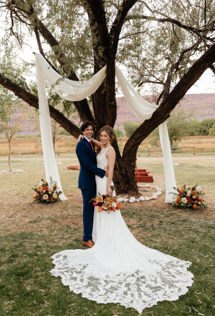 Archway Inn, Moab Utah Wedding. Moab Wedding, Arches National Park Wedding, Arches Elopement, Moab wedding Photographer