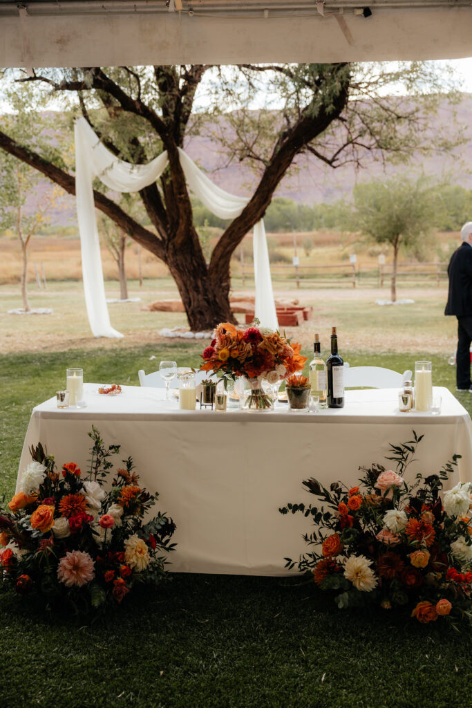 Archway Inn, Moab Utah Wedding. Moab Wedding, Arches National Park Wedding, Arches Elopement, Moab wedding Photographer