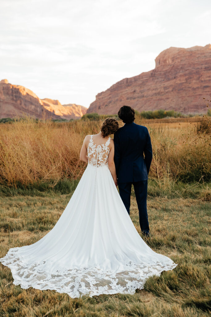 Archway Inn, Moab Utah Wedding. Moab Wedding, Arches National Park Wedding, Arches Elopement, Moab wedding Photographer