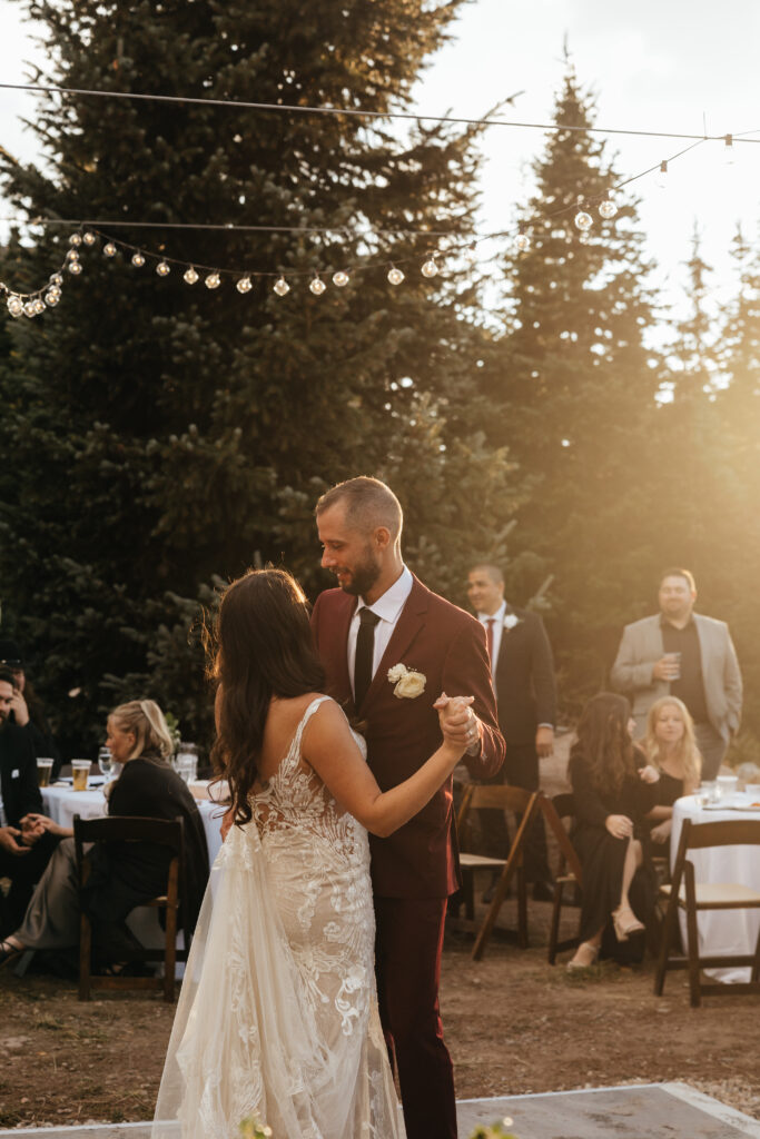 Brian Head Wedding, Brian Head cabin wedding, Utah cabin Wedding, Cabin wedding photographer 