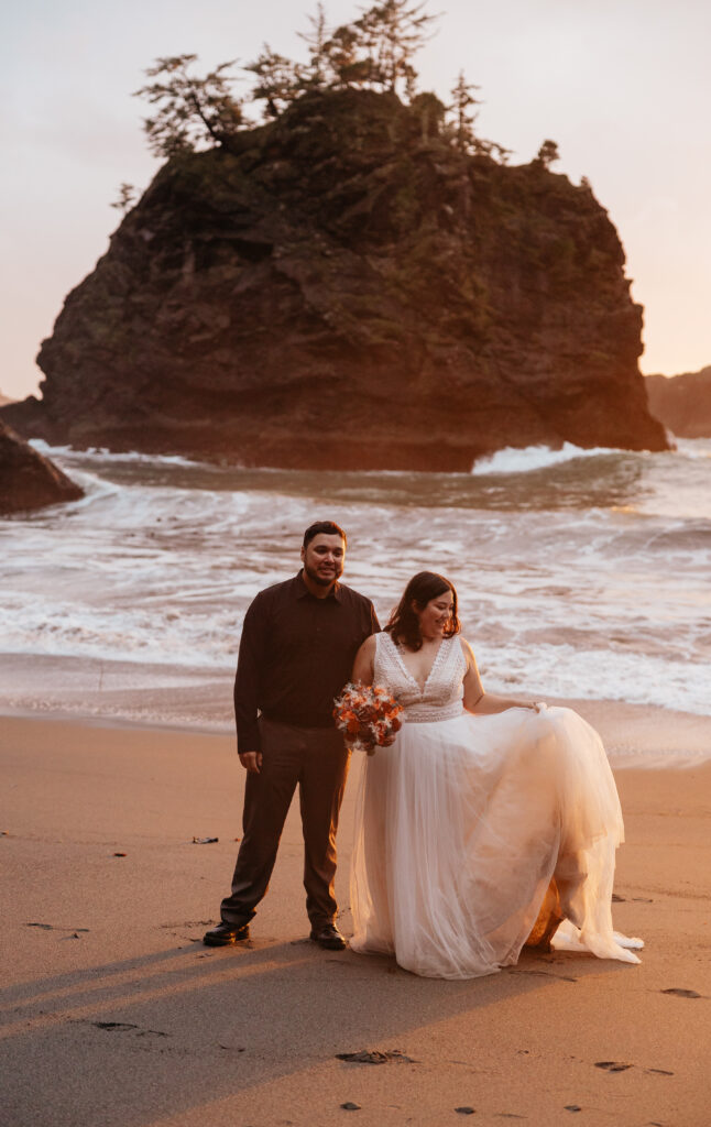 brooking elopement, oregon coast elopement, natural bridges elopement, secret beach elopement, Oregon Elopement photographer