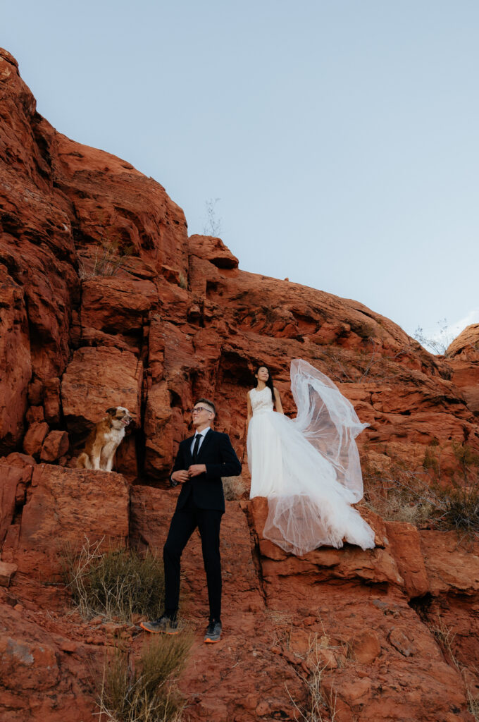 St. George Rappelling bridal session, red rock bridal session, St George bridal session, adventure bridals, red rock wedding photos, unique wedding photos Southern Utah 